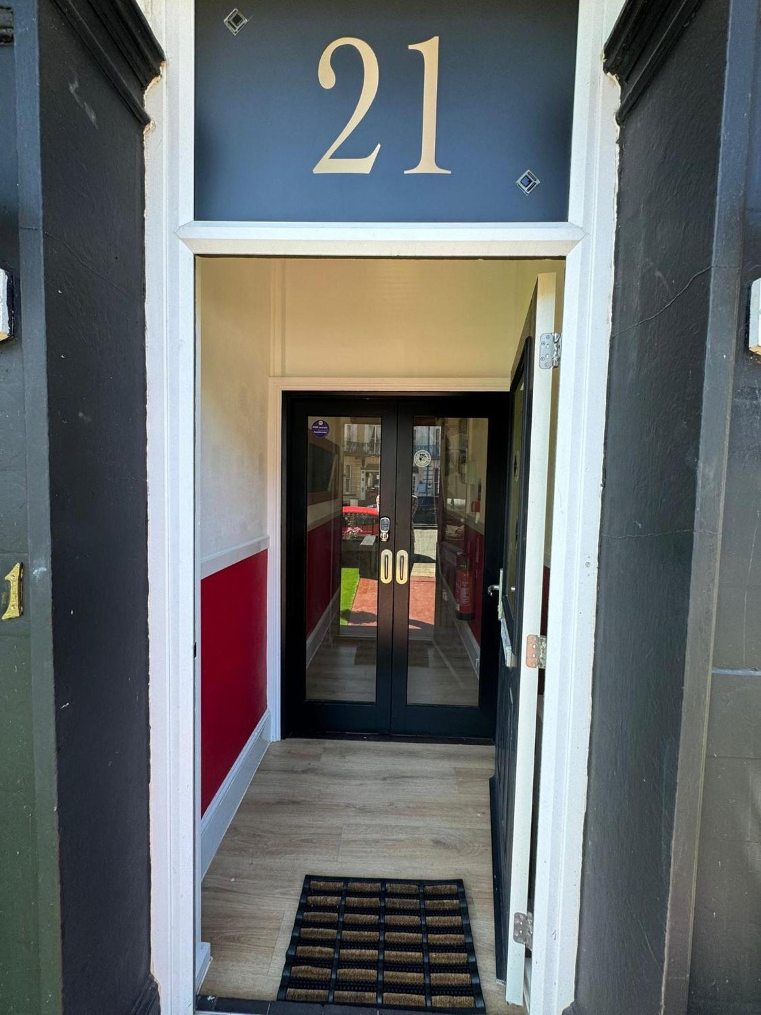 The Paradise Guest House Great Yarmouth Extérieur photo