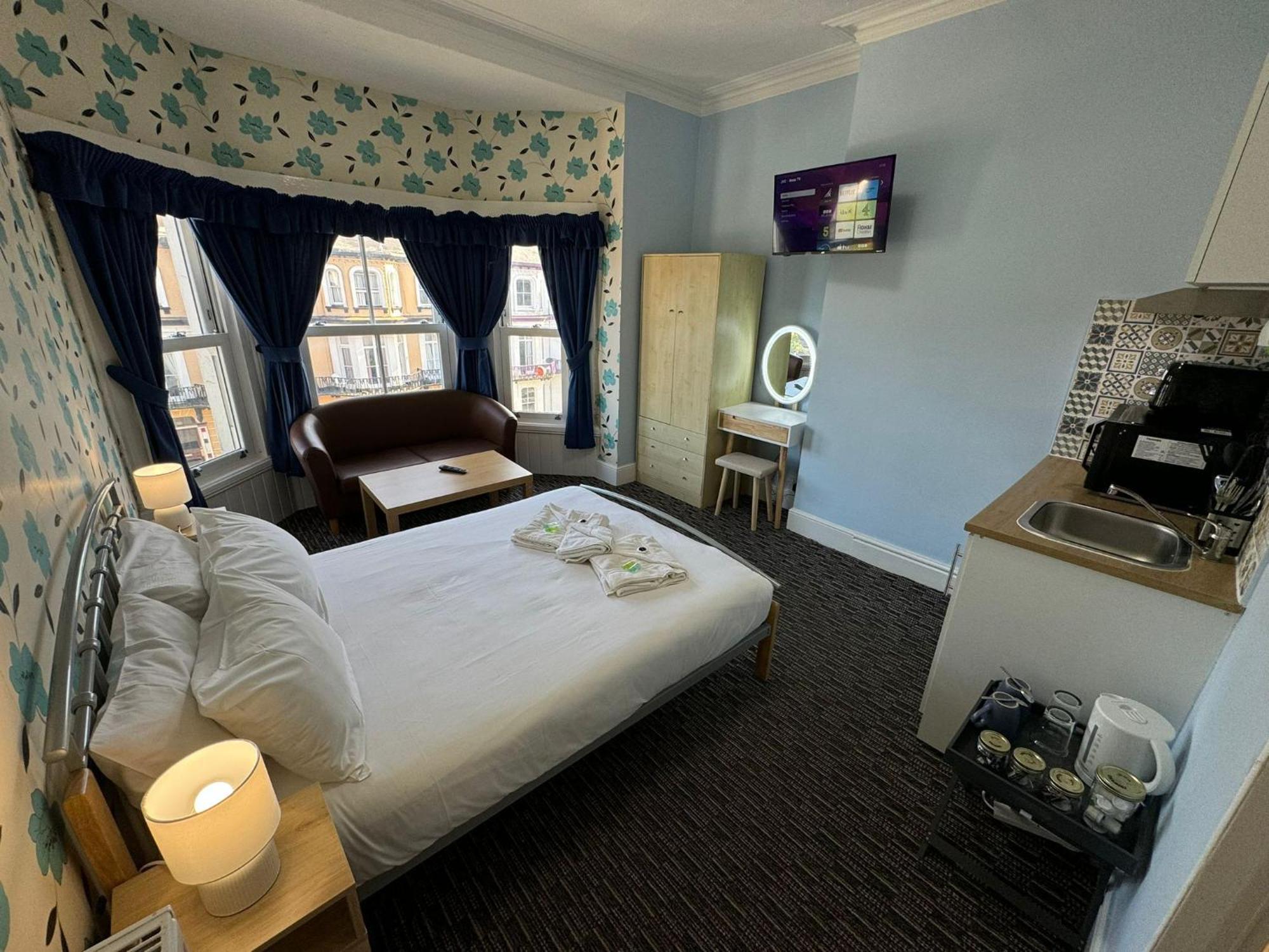 The Paradise Guest House Great Yarmouth Extérieur photo